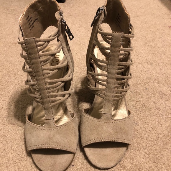 NWOT Lucca Lane strappy heels - Picture 5 of 6